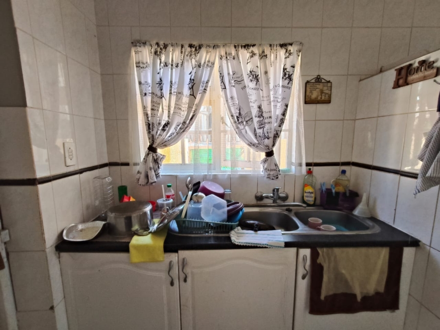 4 Bedroom Property for Sale in Geelhoutpark North West
